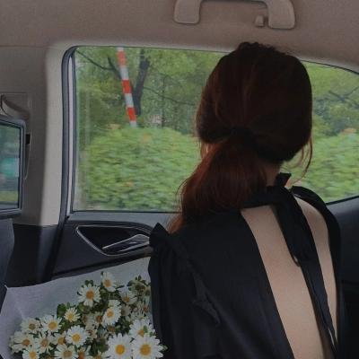 奔跑的修女